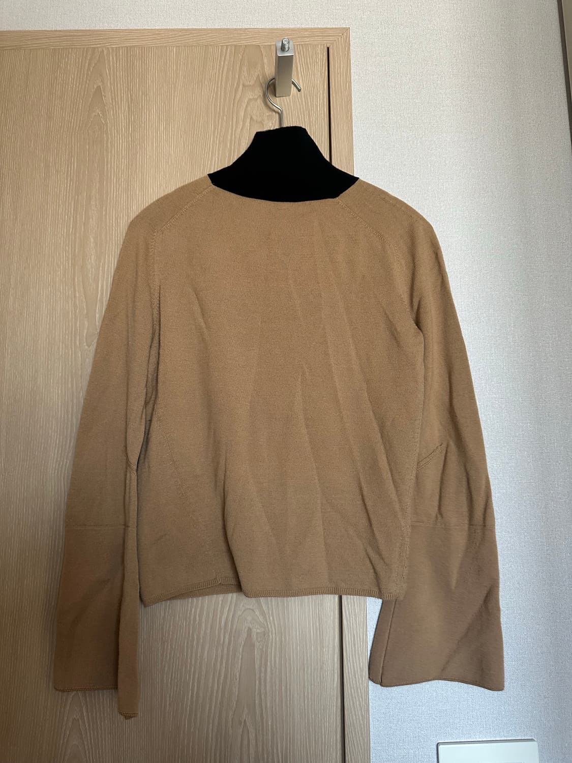 Jw Anderson 니트 여성 상품이미지2