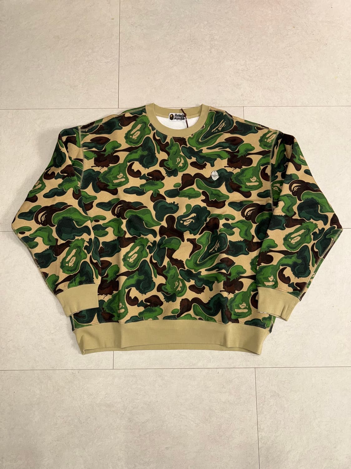 (XXL) 베이프 메탈로고 카모 맨투맨 스웻셔츠 상품이미지1