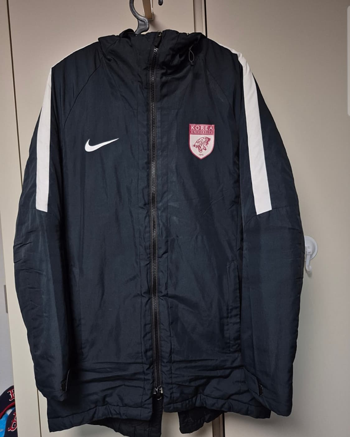 나이키 고려대학교 바람막이 100사이즈 팝니다  상품이미지1