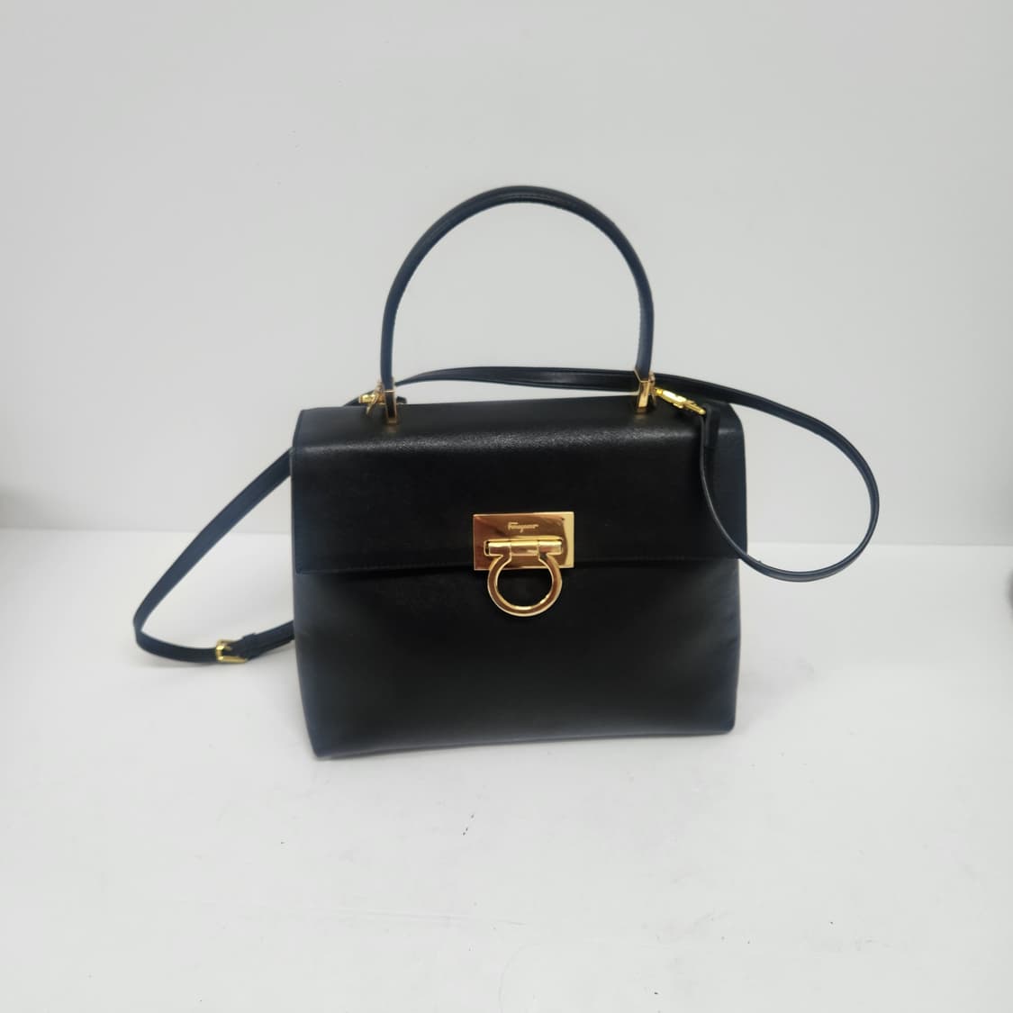 퍼라가모 상품이미지10