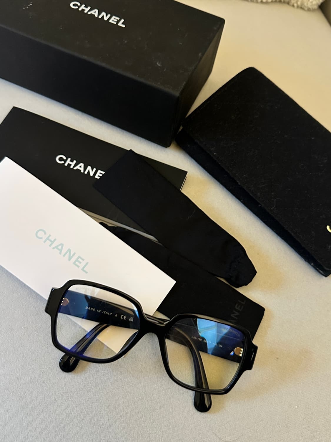 샤넬 하트 로고 안경 A71470 54N 상품이미지2