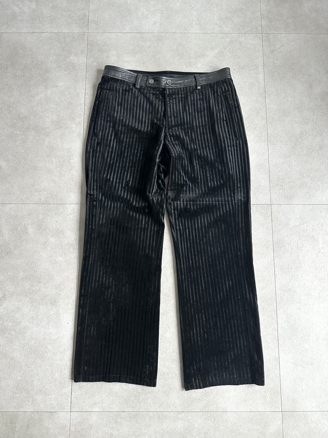 엠포리오 아르마니 벨벳 스트라이프 팬츠 상품이미지4