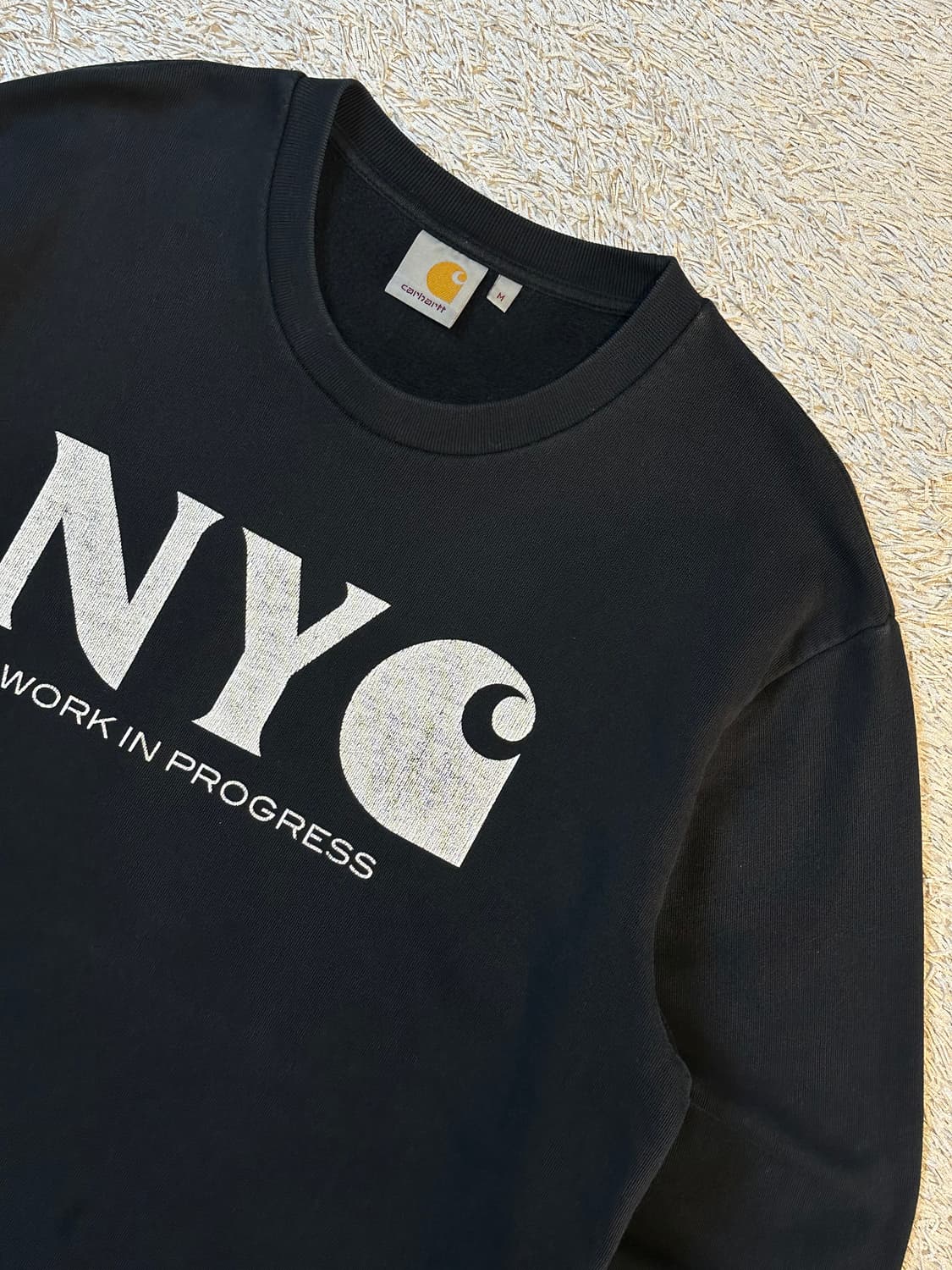 칼하트 WIP NYC 뉴욕 맨투맨 블랙 상품이미지2