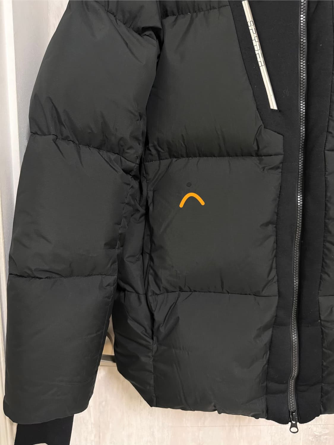 남성 L 100 / 스파이더 숏패딩 블랙 덕다운 패딩 상품이미지3