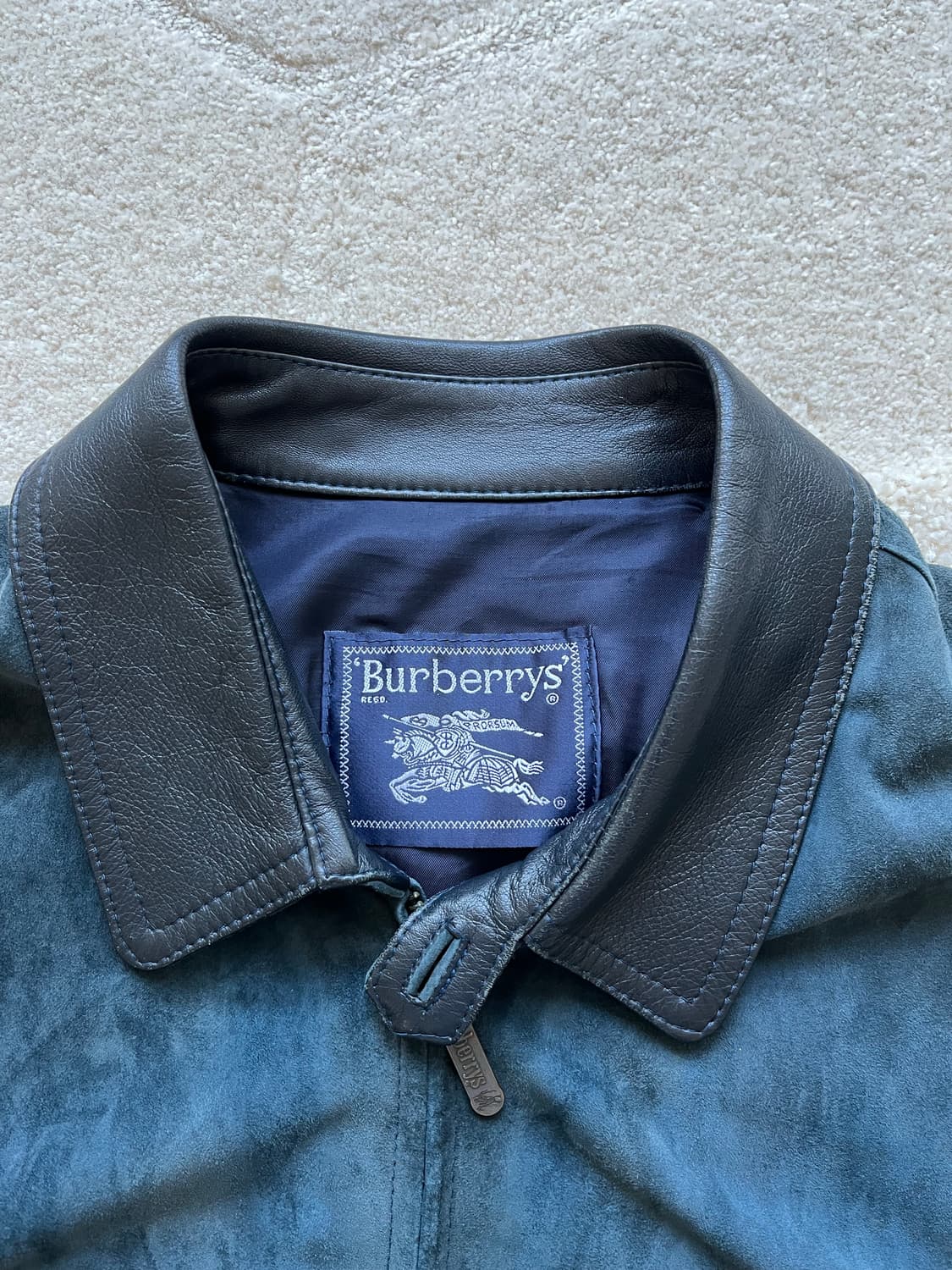 버버리 스웨이드 레더 카라 자켓 (105) 상품이미지4