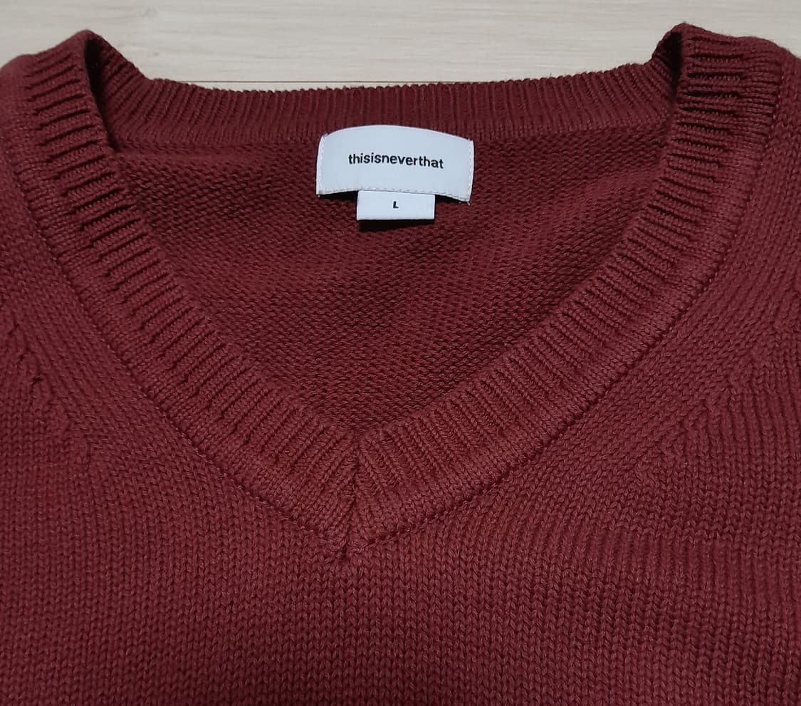 💥디스이즈네버댓 니트 베스트 버건디 (L)
 상품이미지6