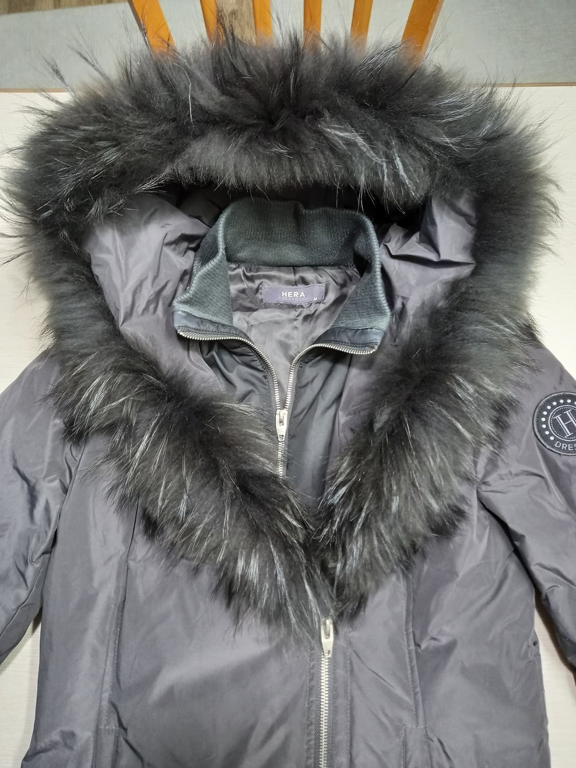 M90 HERA 구스다운 라쿤퍼 롱패딩 다크그레이 M-982 상품이미지3