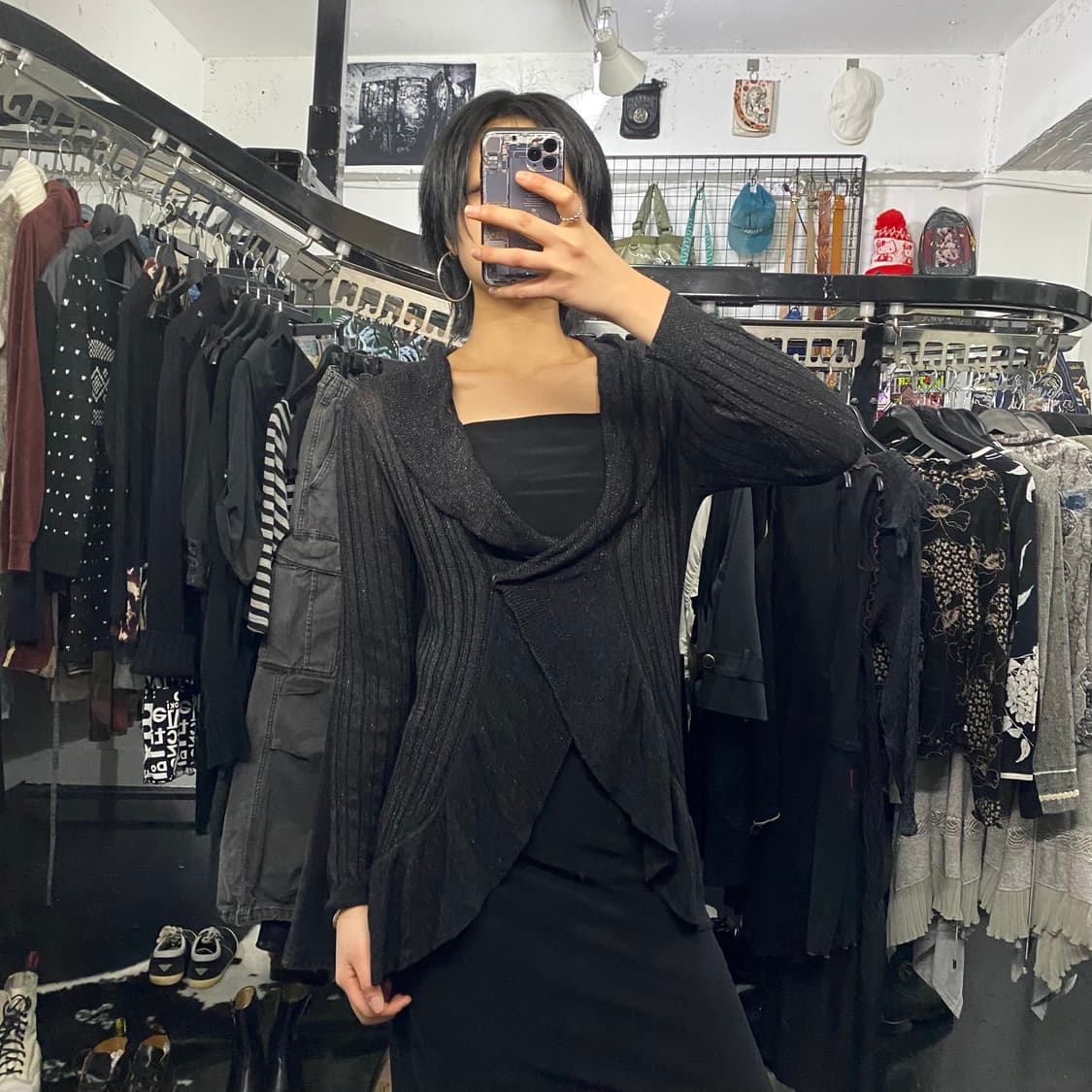 Theoria 글리터 프릴 언발 슬림핏 가디건 상품이미지1