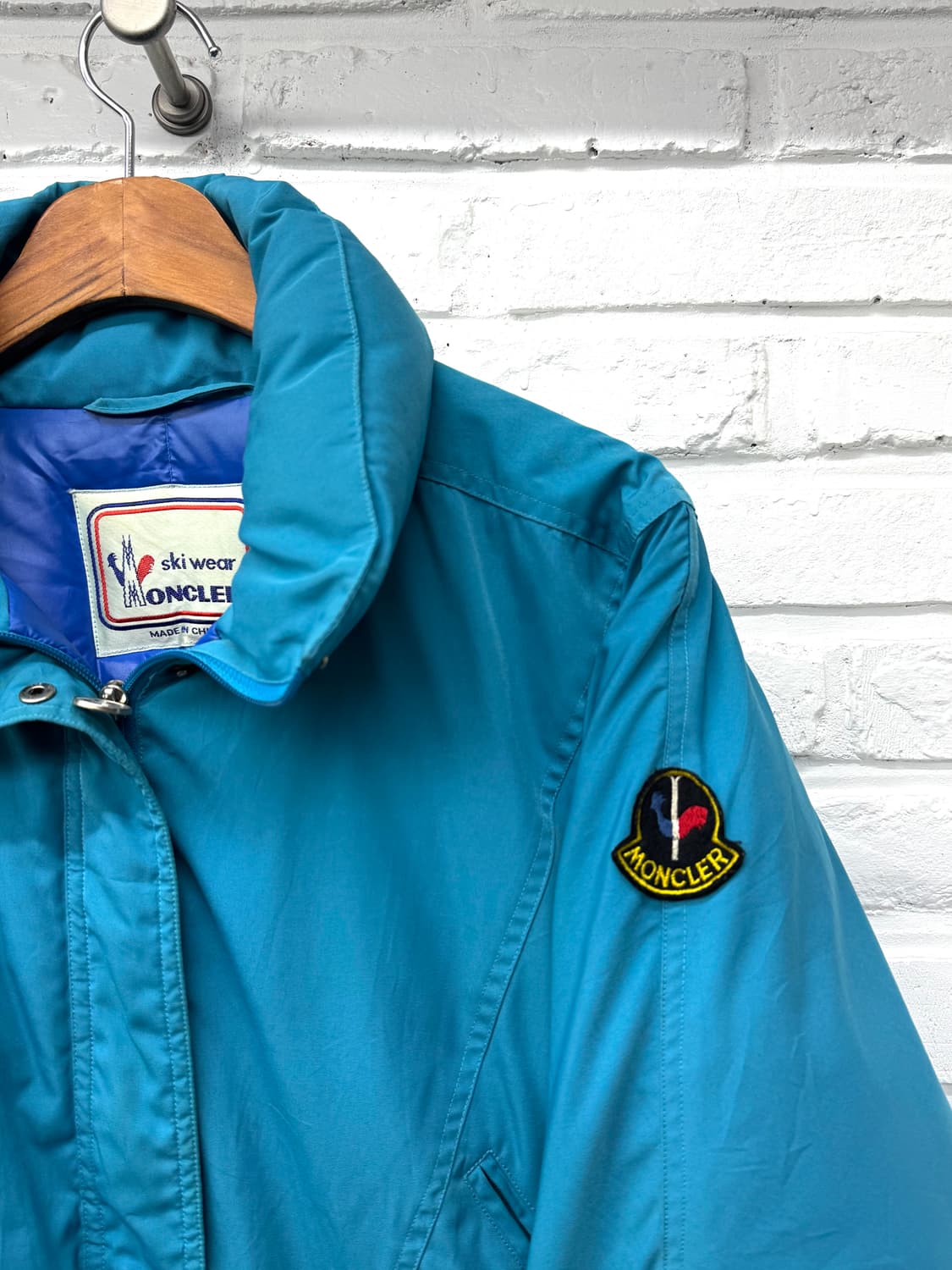 몽클레어 블루 다운 패딩 상품이미지2