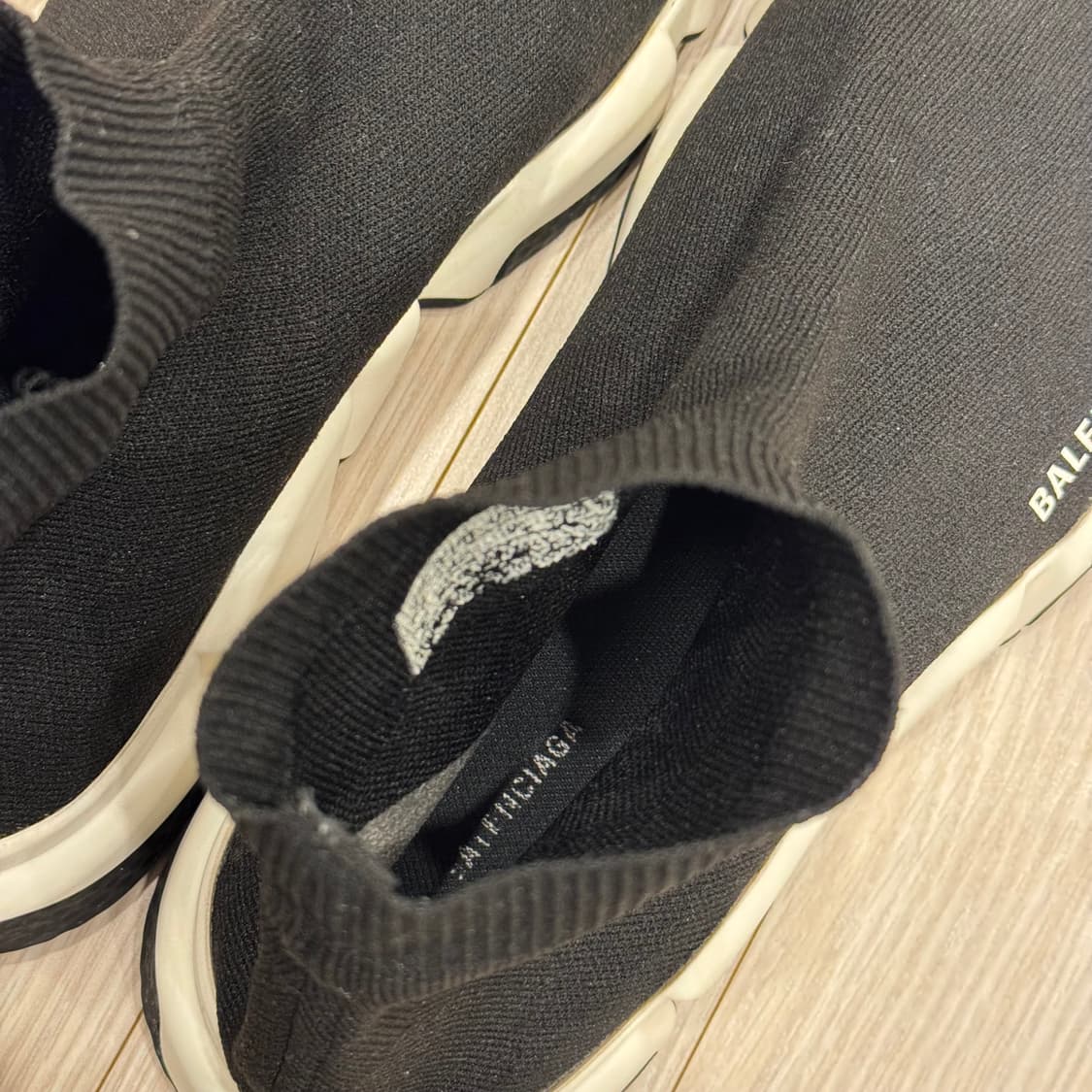 발렌시아가 스피드러너 275사이즈 상품이미지6