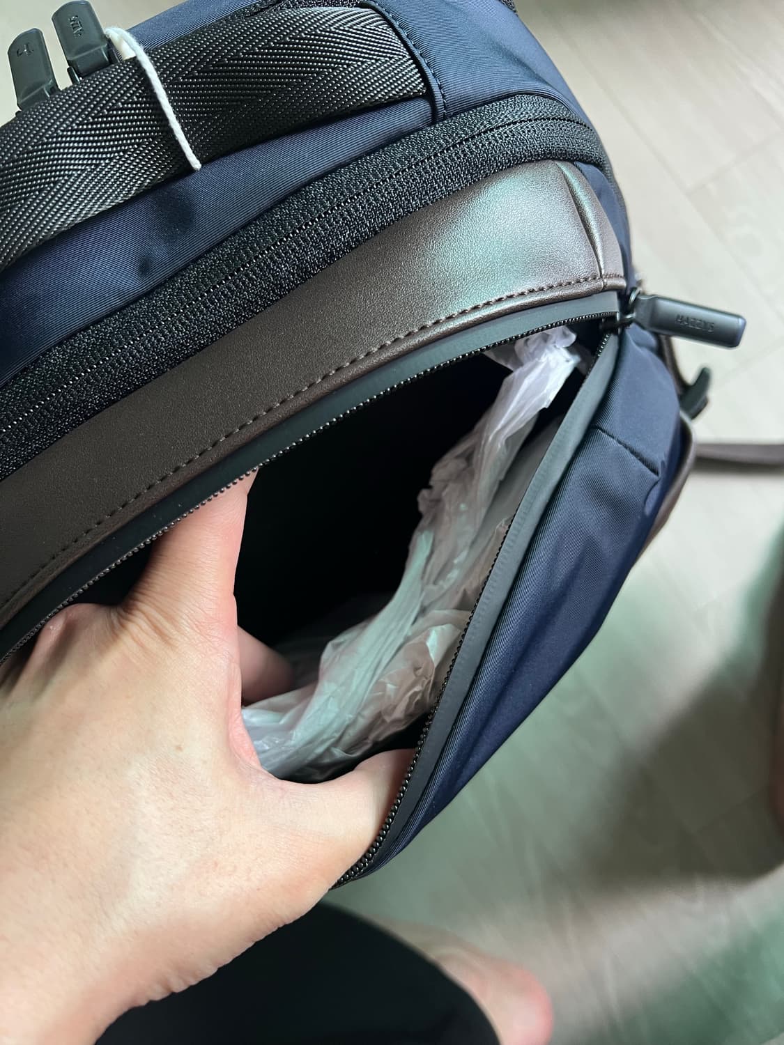 헤지스 코듀라 나일론 백팩 25fw 새상품 상품이미지6