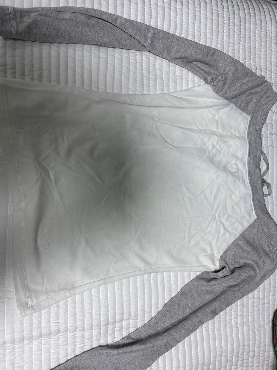 허그유어스킨 러브시크 드로잉 탑 상품이미지3