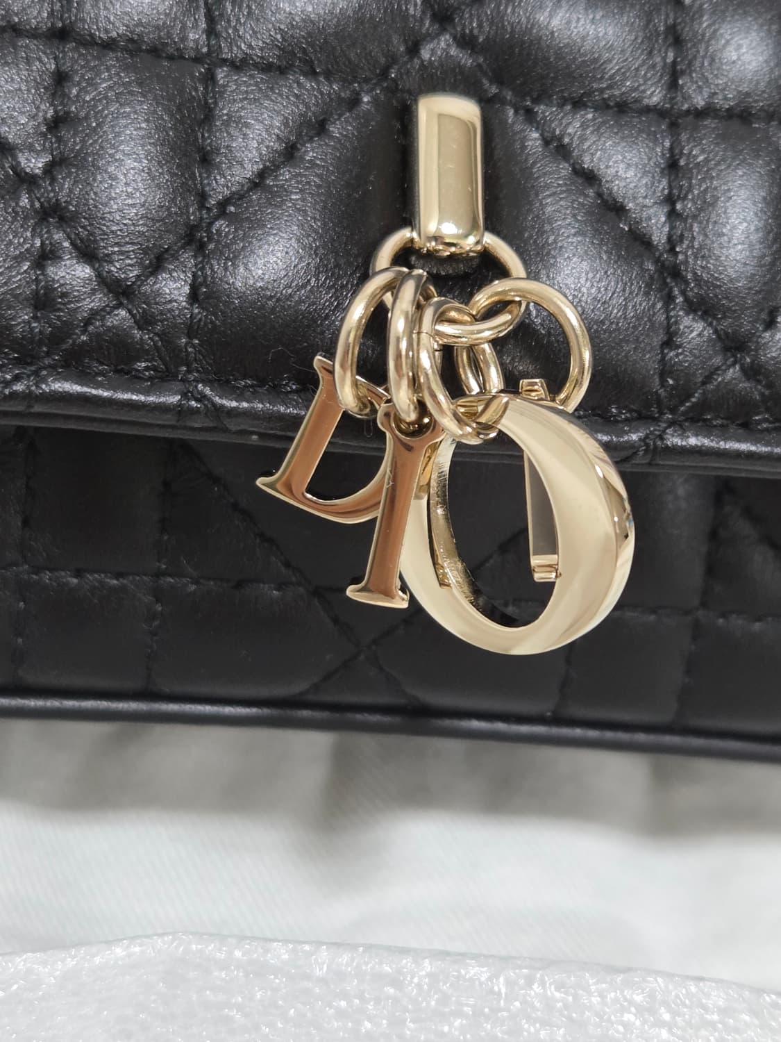 [새상품] 디올 까나쥬 휴대폰 파우치 숄더백 상품이미지3