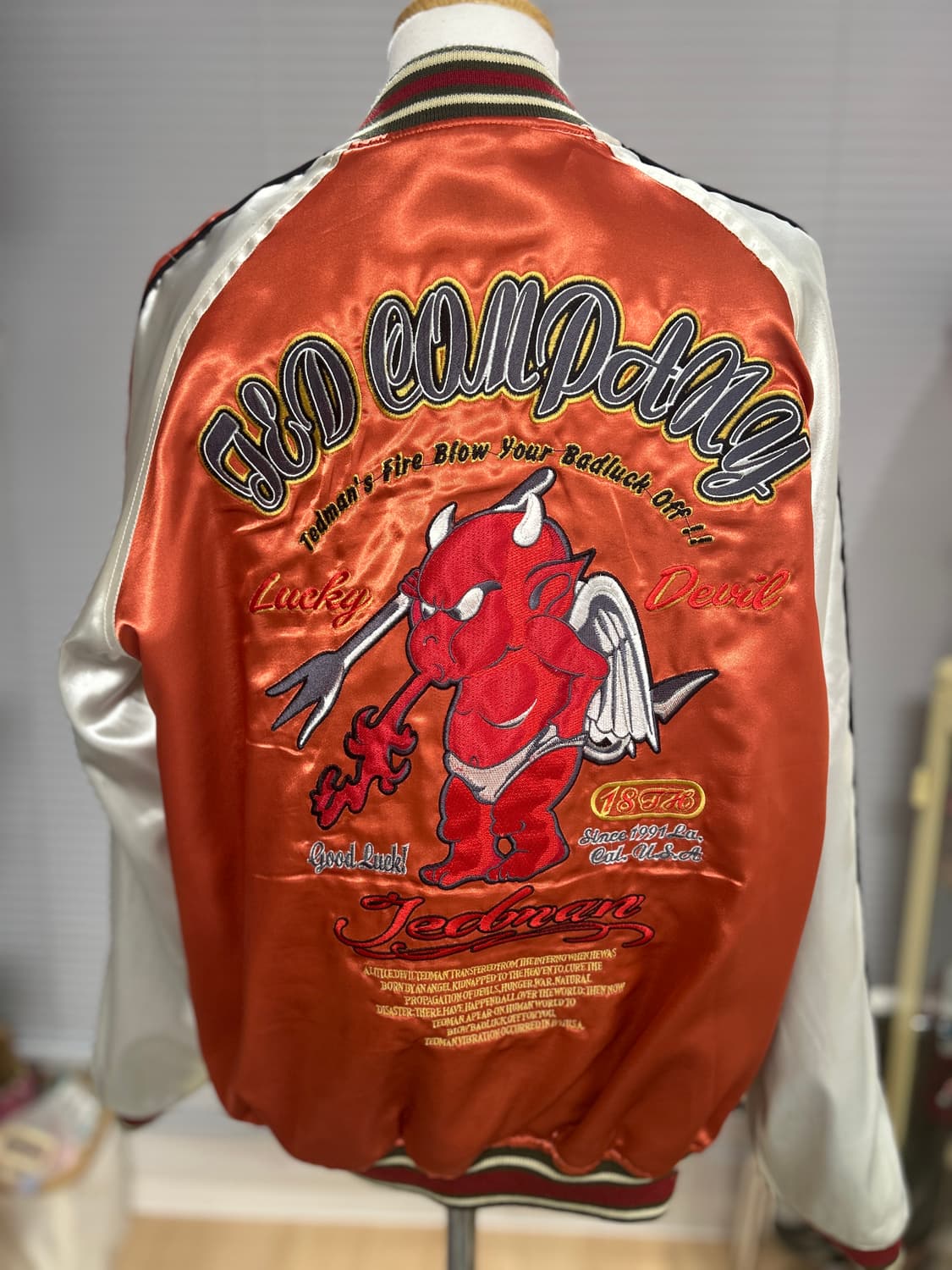 TED COMPANY 테드컴퍼니 양면 자수 수베니어 자켓 44 상품이미지4