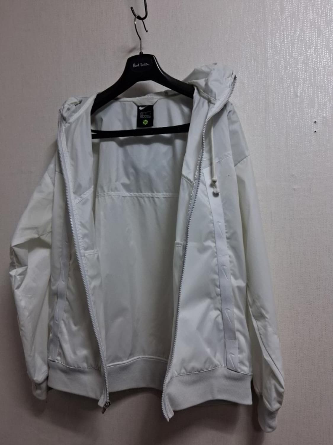 나이키 화이트바람막이 후드점퍼 105 상품이미지3