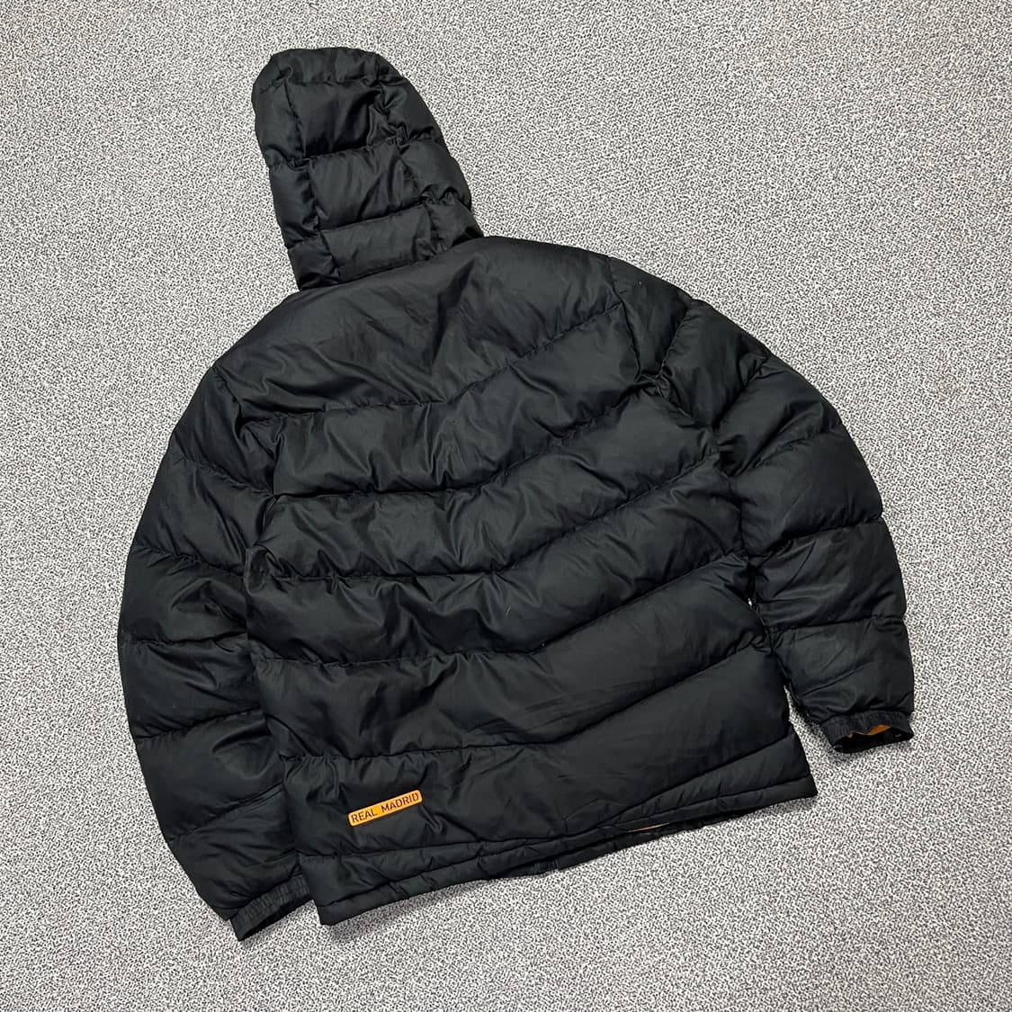 아디다스 레알마드리드 패딩 점퍼 상품이미지4
