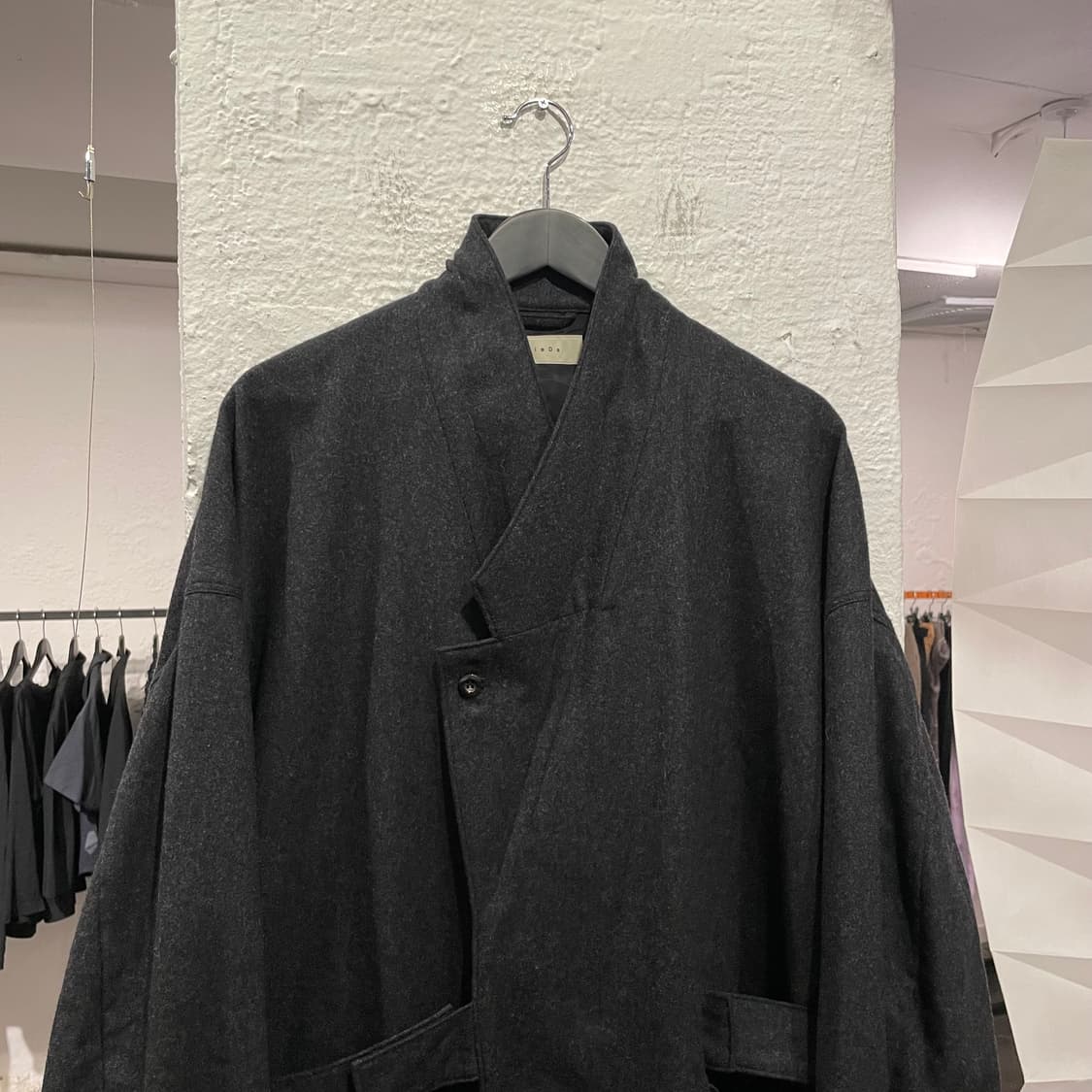 지에다 오버사이즈 랩 코트 상품이미지3