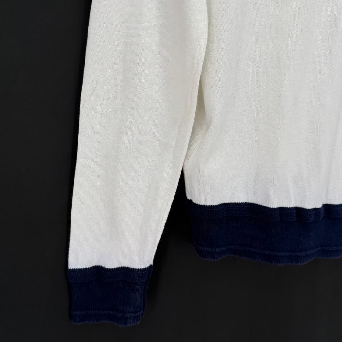 [S사이즈] 몽클레어 로고 긴팔 니트 상품이미지6