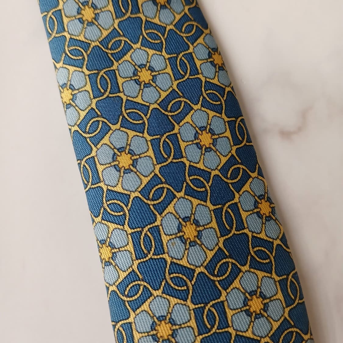 에르메스 실크 블루 플라워 패턴 넥타이 9.2cm A등급 A19135
 상품이미지7