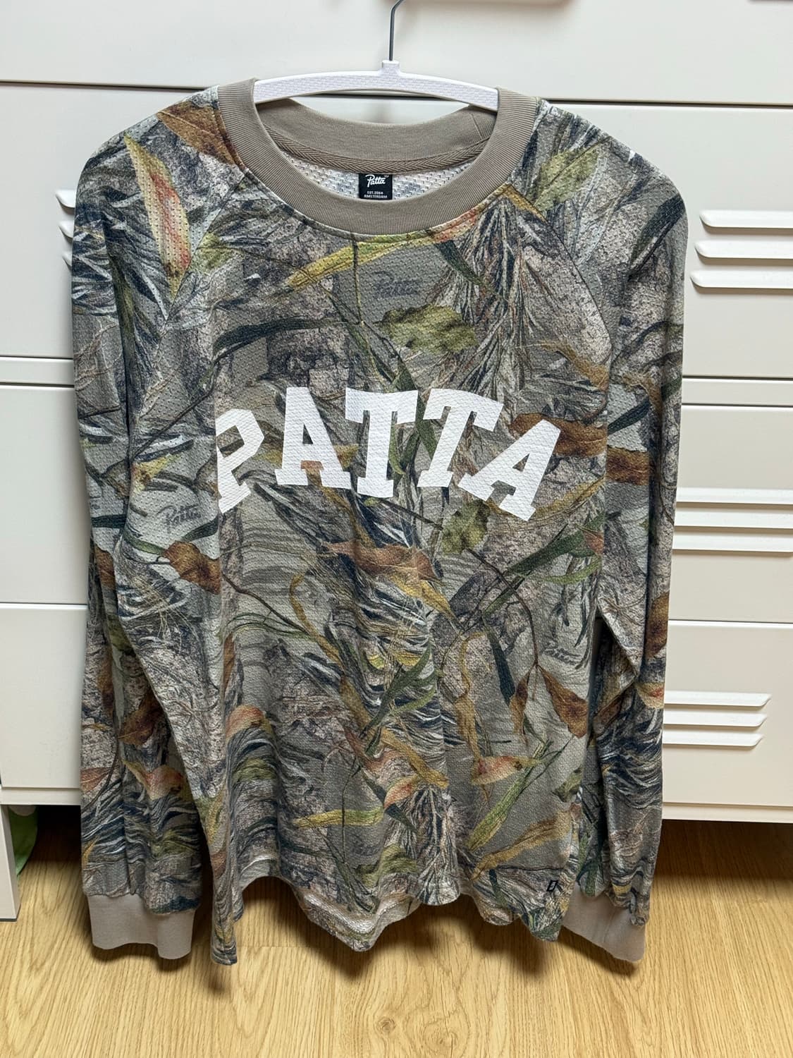 PATTA 리얼트리 롱슬리브 상품이미지1