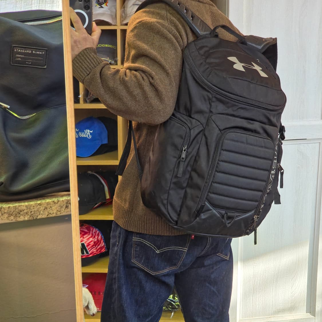 언더아머 블랙 백팩 가방 상품이미지2