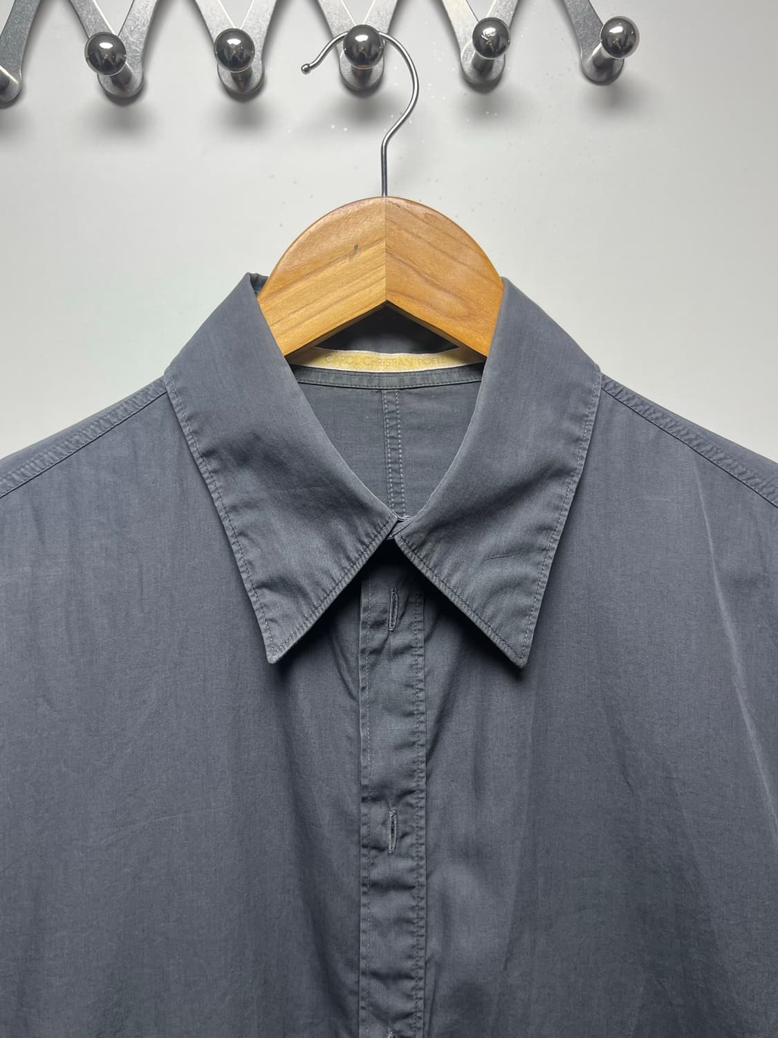 캐롤 크리스찬 포엘 히든버튼 셔츠 상품이미지2