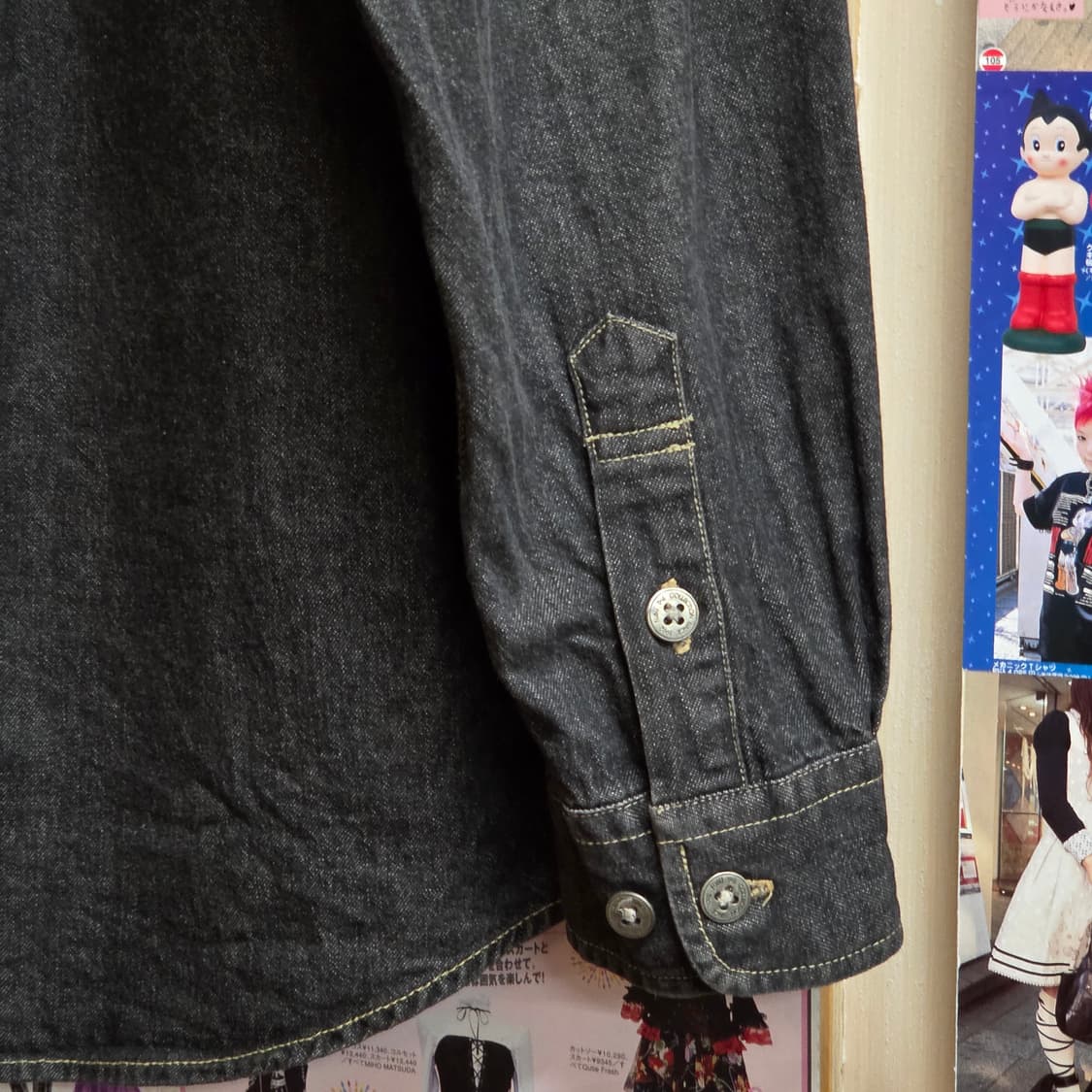 후부 레터링 프린팅 배색 데님 셔츠 상품이미지7