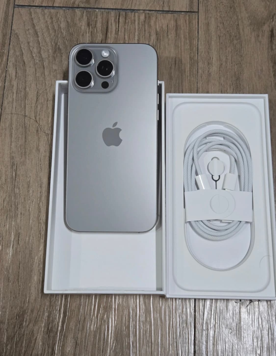 아이폰 16프맥 256기가 단순개봉 상품이미지1