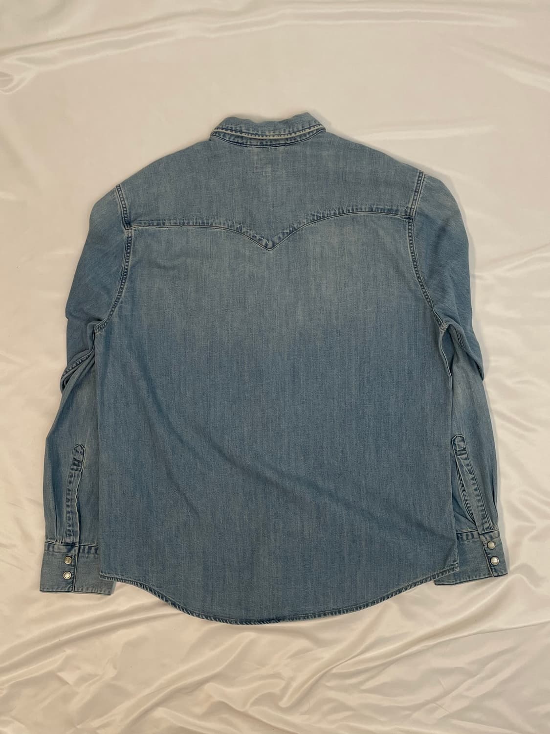 [Levi’s] 웨스턴 데님셔츠 (연청) 상품이미지5