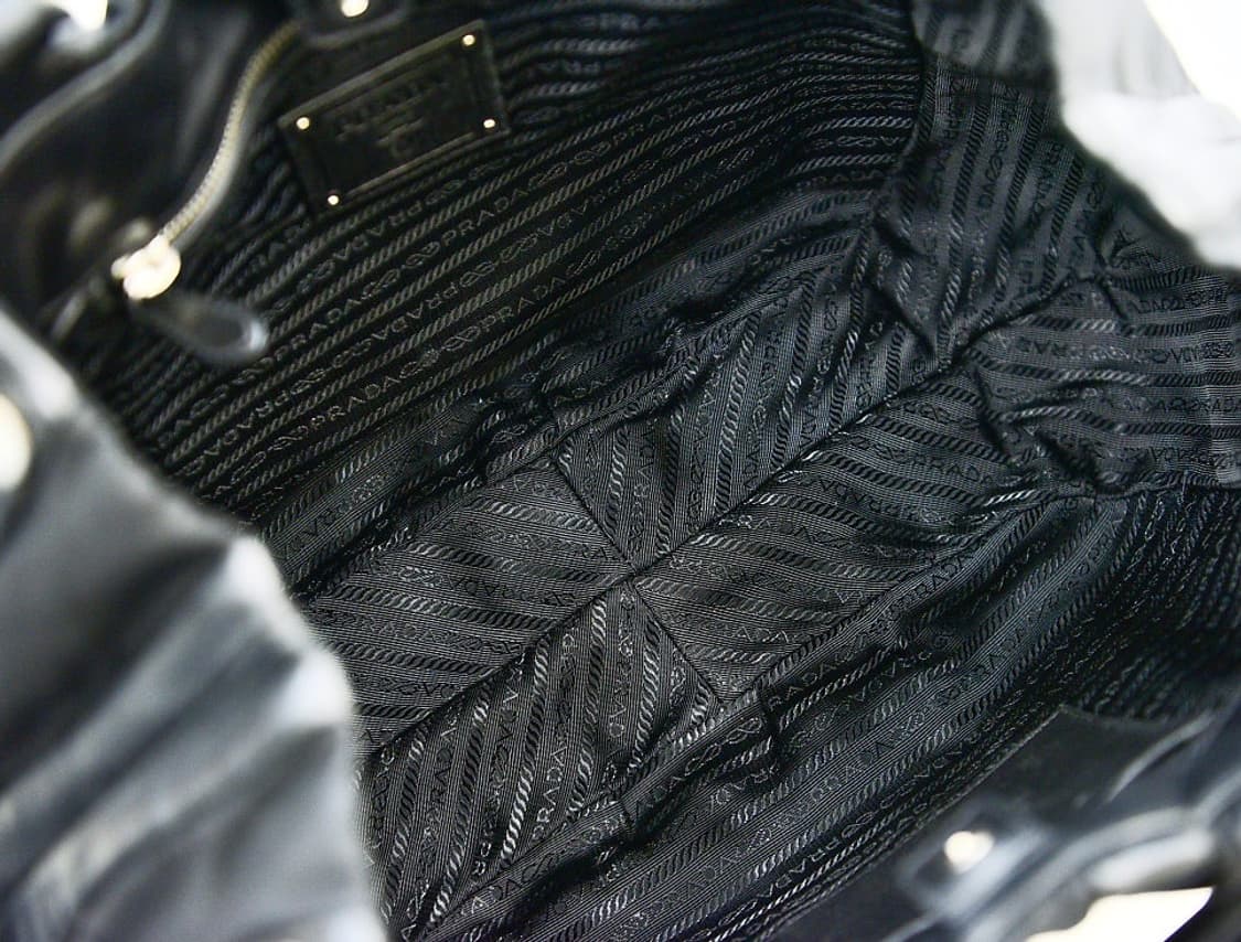 프라다 나일론 나파 레더 웨이브 호보백(정품) 상품이미지8