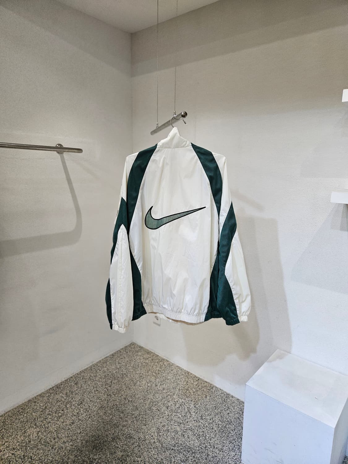 나이키 올드스쿨 바람막이 상품이미지2