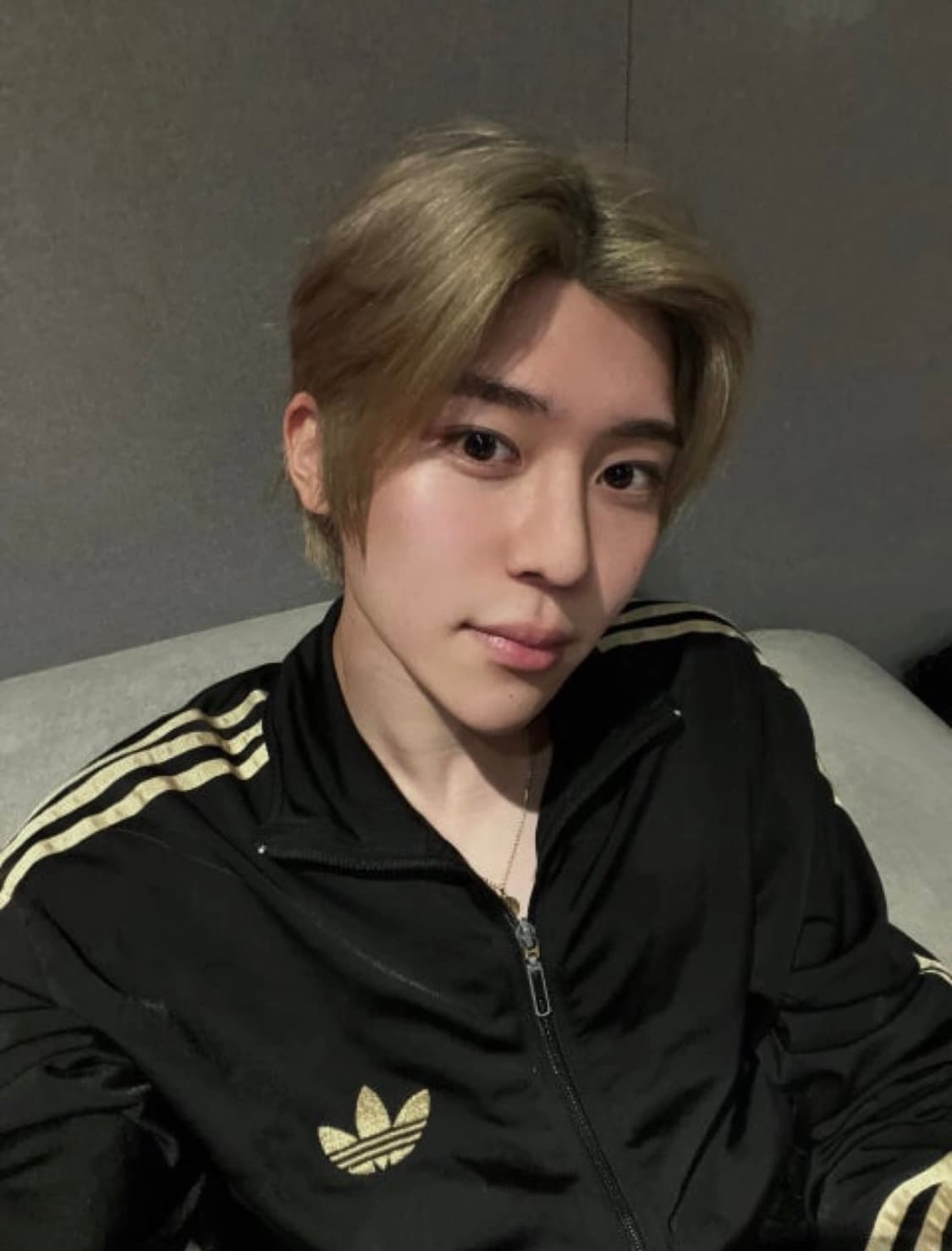 아디다스 검금져지 100 시온 손민수 상품이미지3