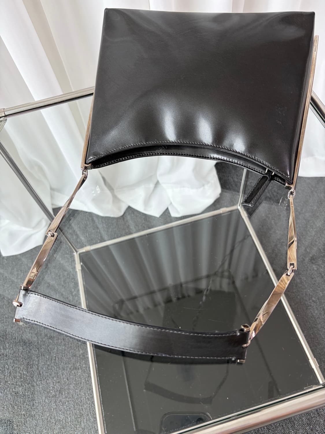 살바토레 페라가모 페이던트 레더 숄더백 상품이미지9