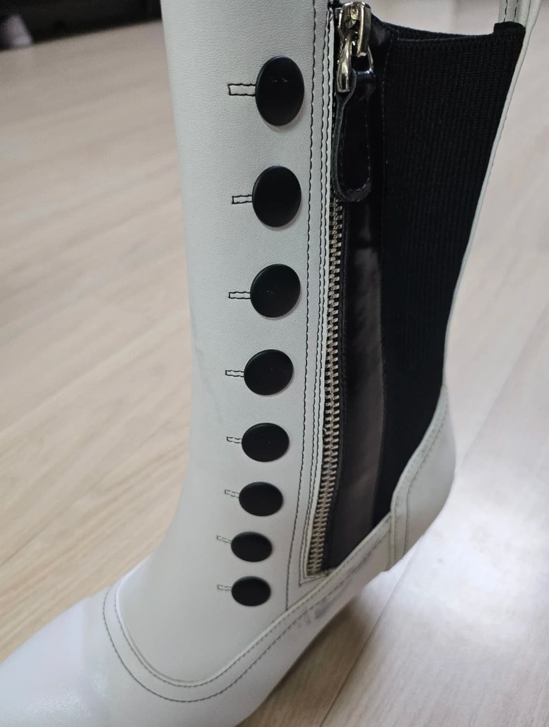 알렉산더 맥퀸 오버사이즈 스니커즈 블랙 탭 (Size: 41) 상품이미지3