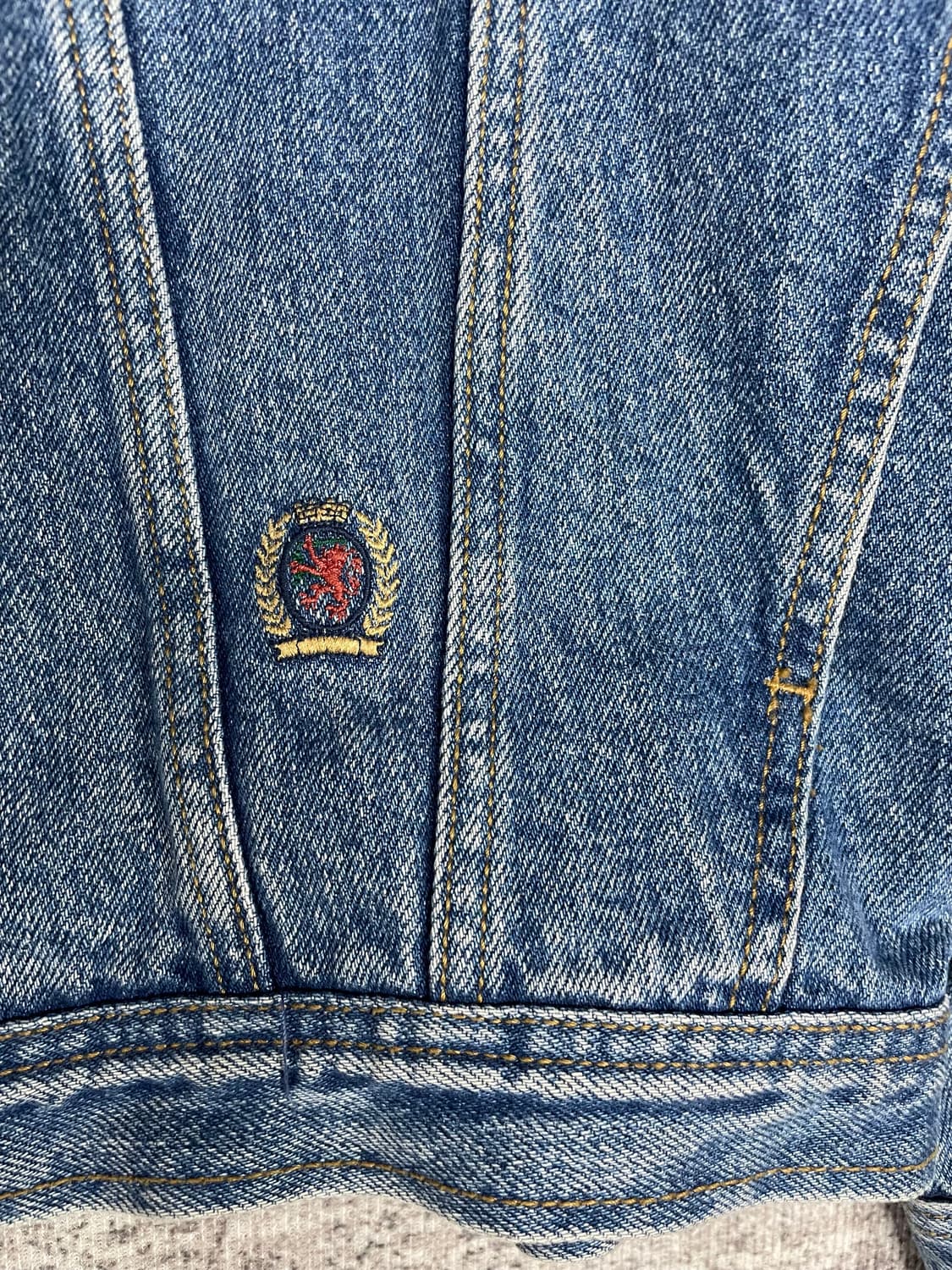 90s vintage TOMMY HILFIGER 트러커 상품이미지3
