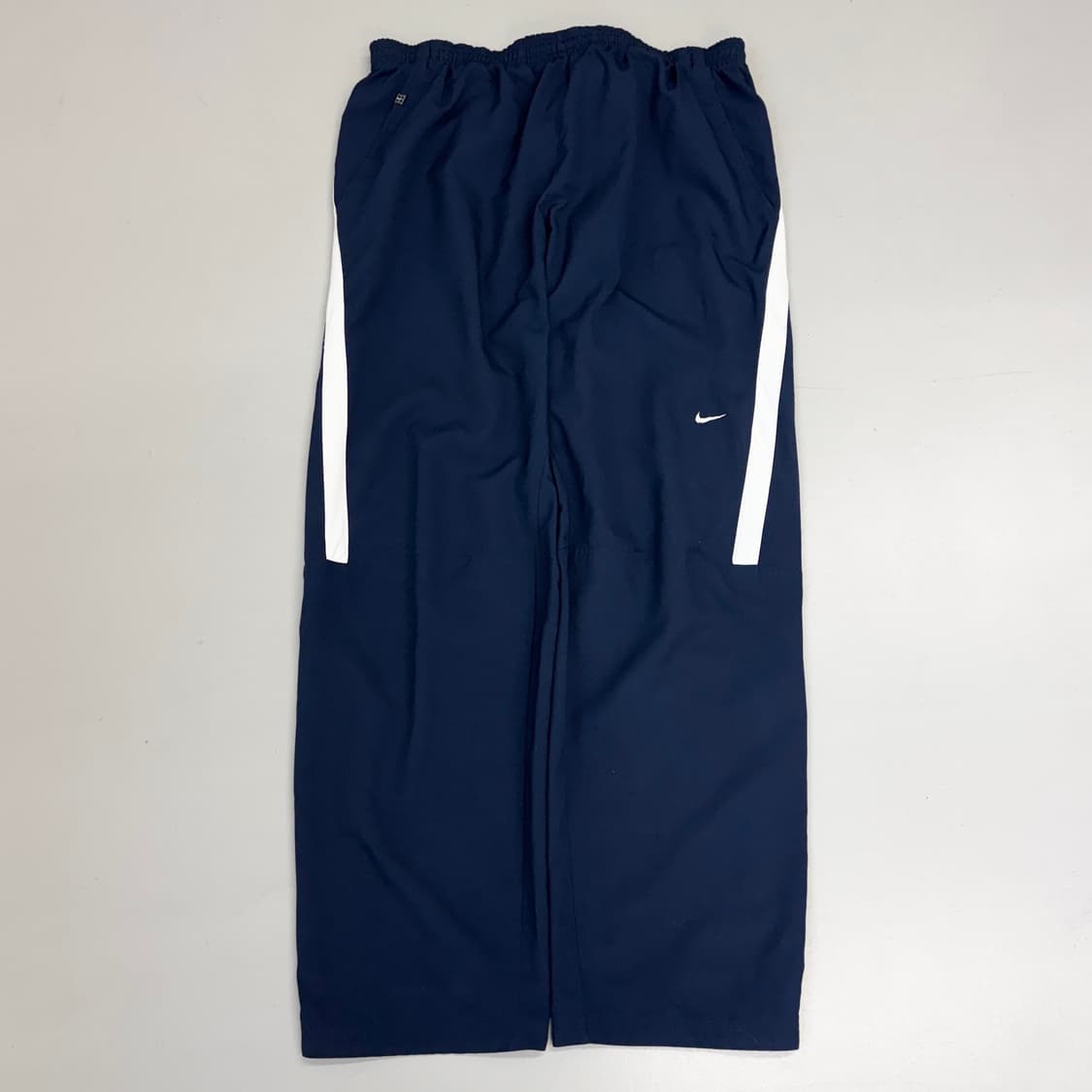나이키 00s 스우시 올드스쿨 와이드 바람막이 트랙팬츠 상품이미지2