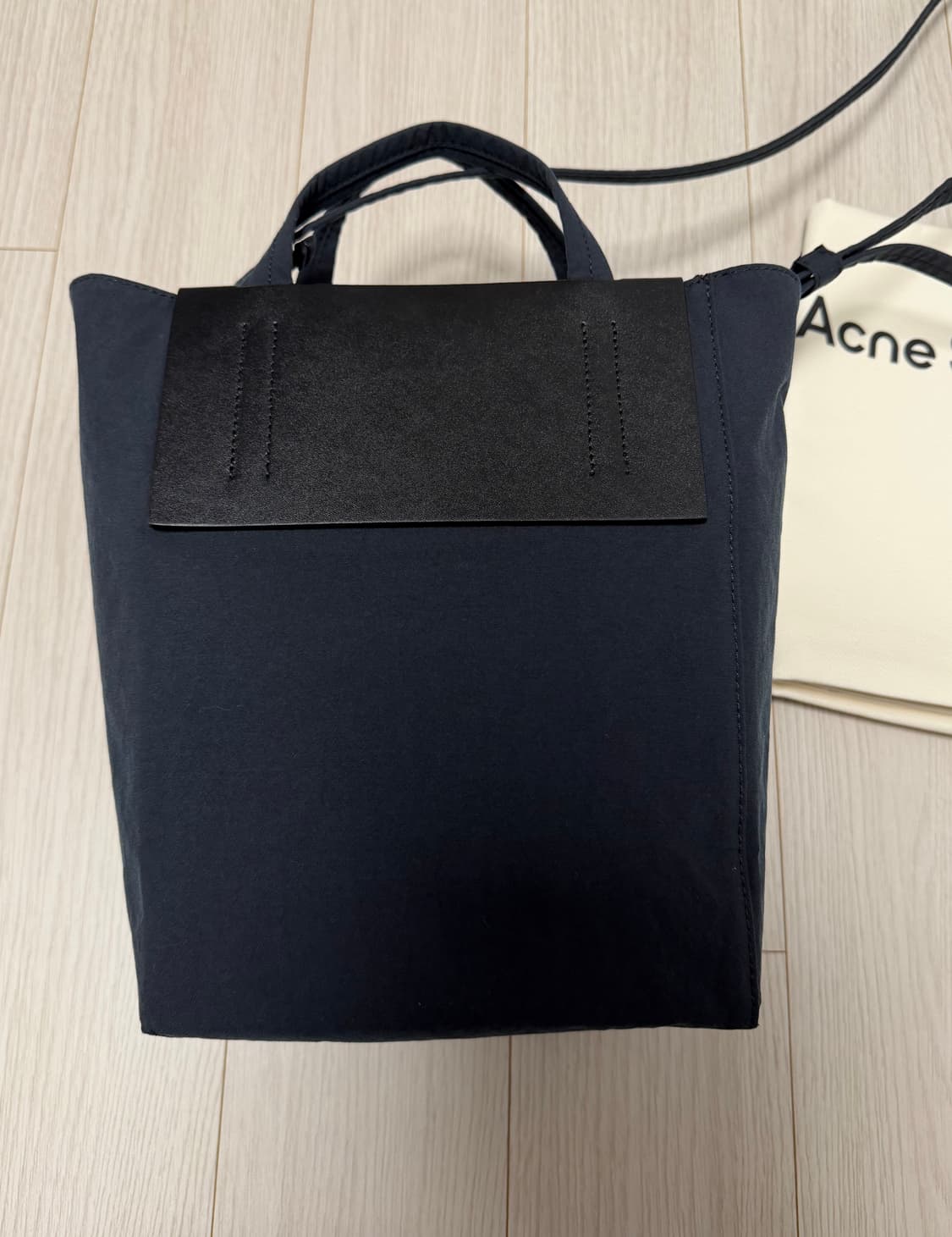 아크네 스튜디오 베이커백 스몰 블랙 acne studios 상품이미지3