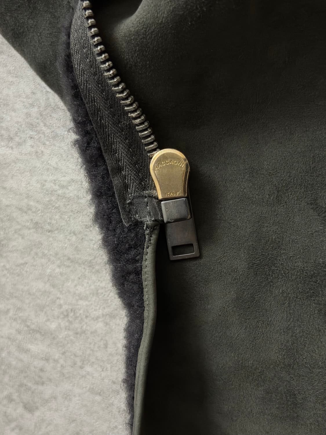 릭오웬스 사선 램스킨 무스탕자켓 상품이미지6