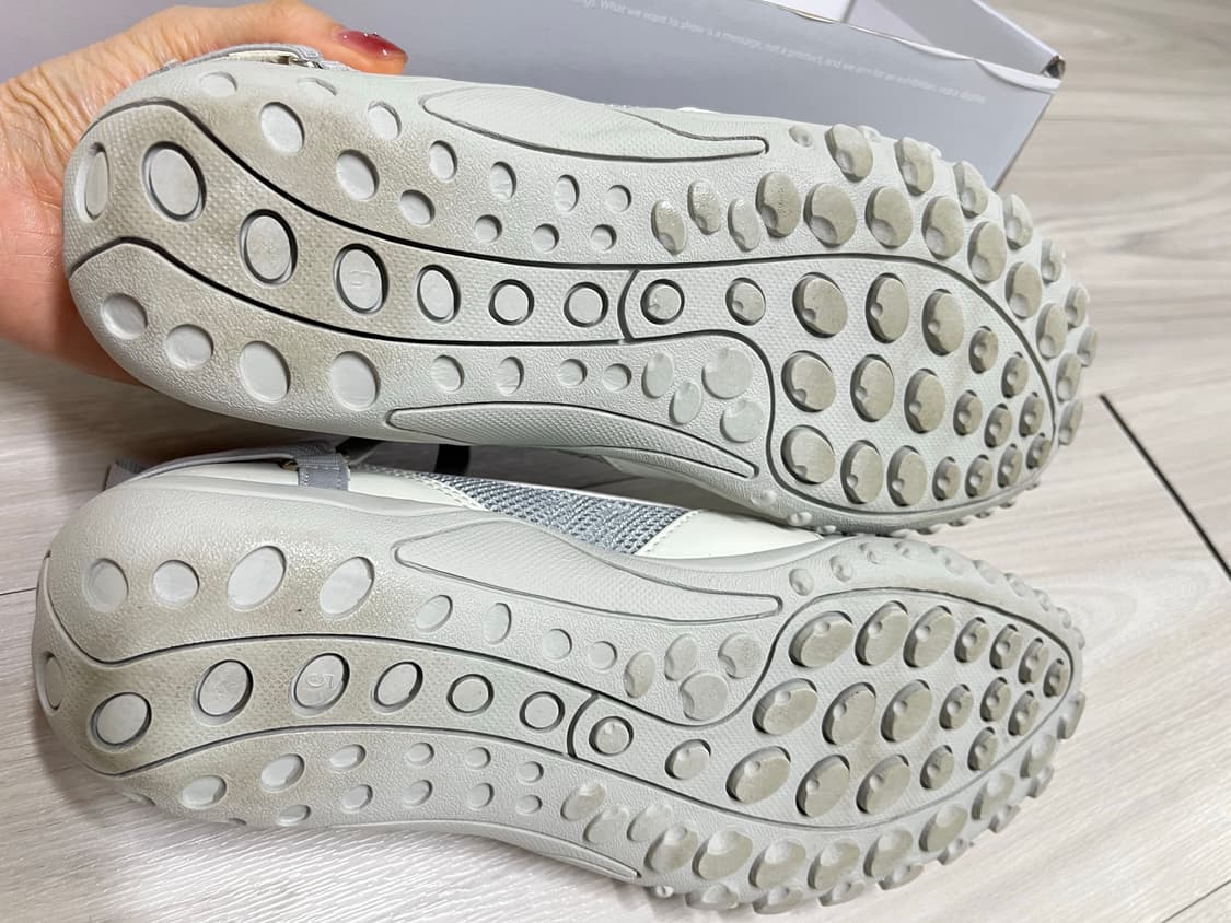 오호스 Strap Embossed Toe Shoes Ivory 250 상품이미지4