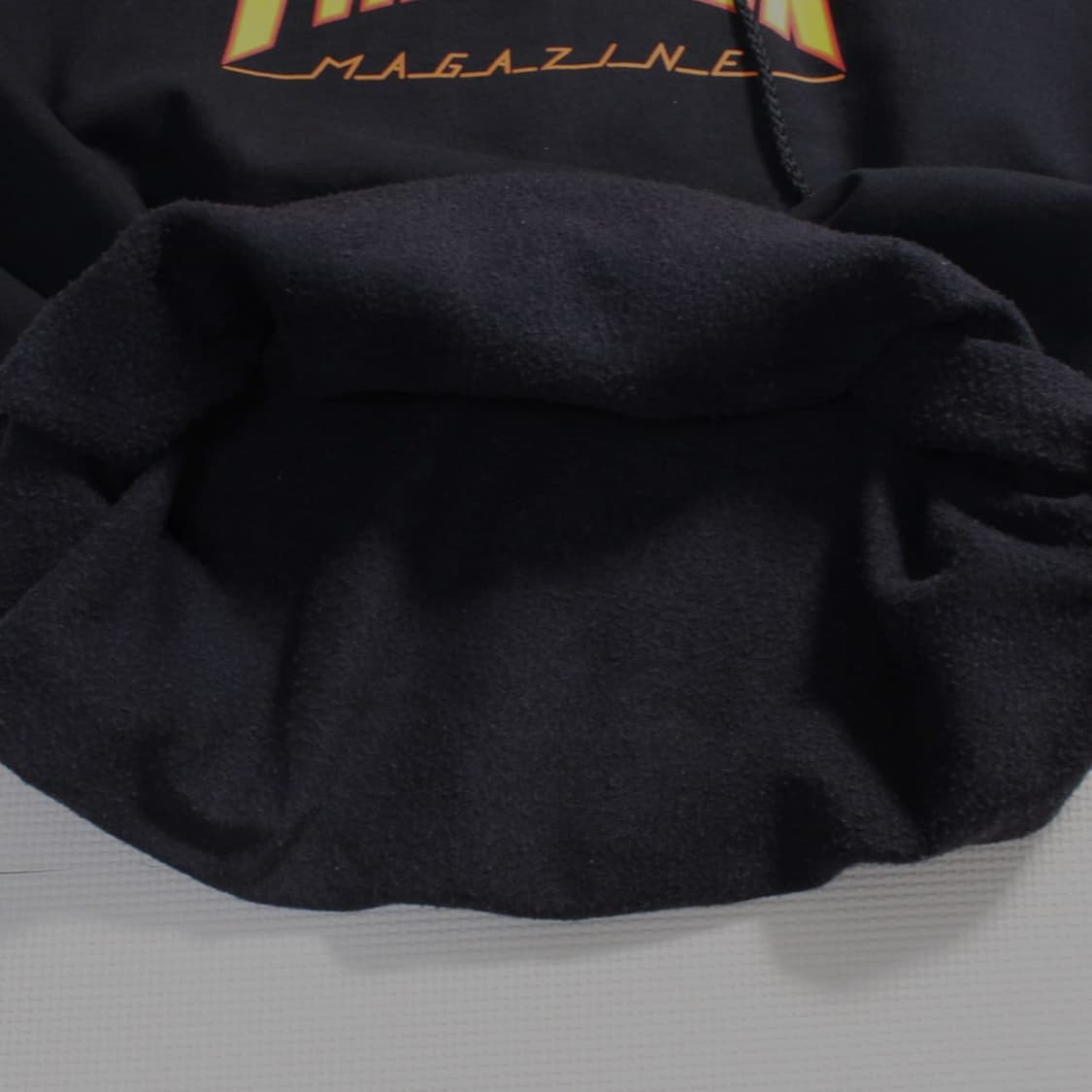 Trasher 트래셔 기모 블랙 후드티  상품이미지4