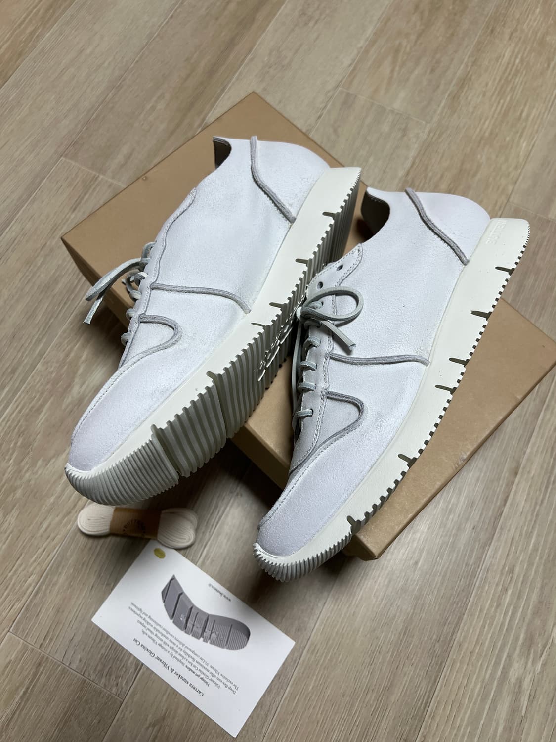 [새상품]41 부테로 카레라 크랙 화이트 스니커즈 레더 상품이미지2