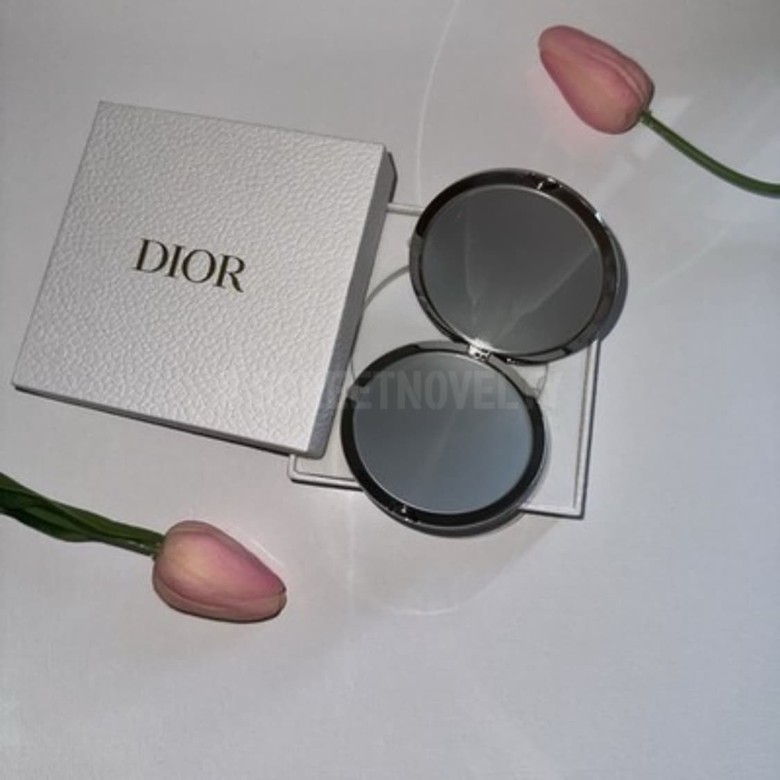 디올뷰티 뜨왈드주이 원형 미러 미니 손거울 핑크 상품이미지4