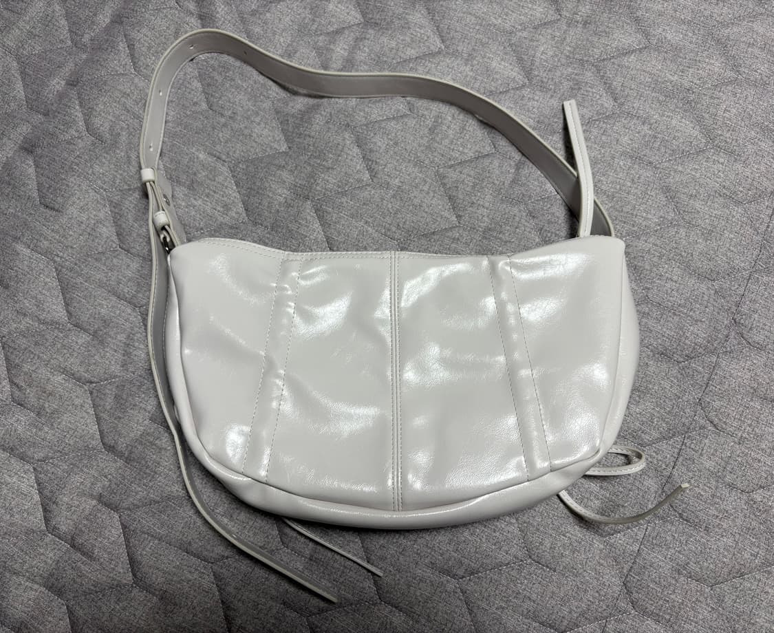 마뗑킴 하프 셔링 리본 라운드백 아이보리 상품이미지2