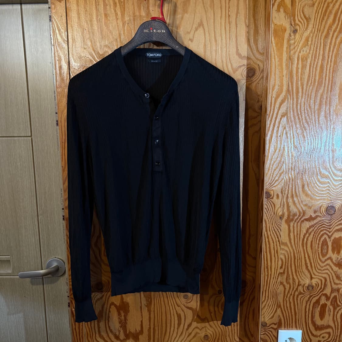 톰포드 비스코스 헨리넥 니트 셔츠 판매 합니다. 상품이미지1