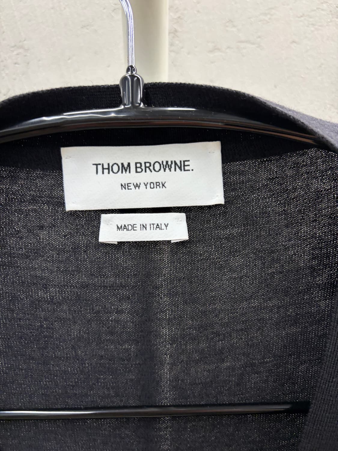 톰브라운 메리노울 4선 가디건 블랙 5 사이즈 상품이미지3