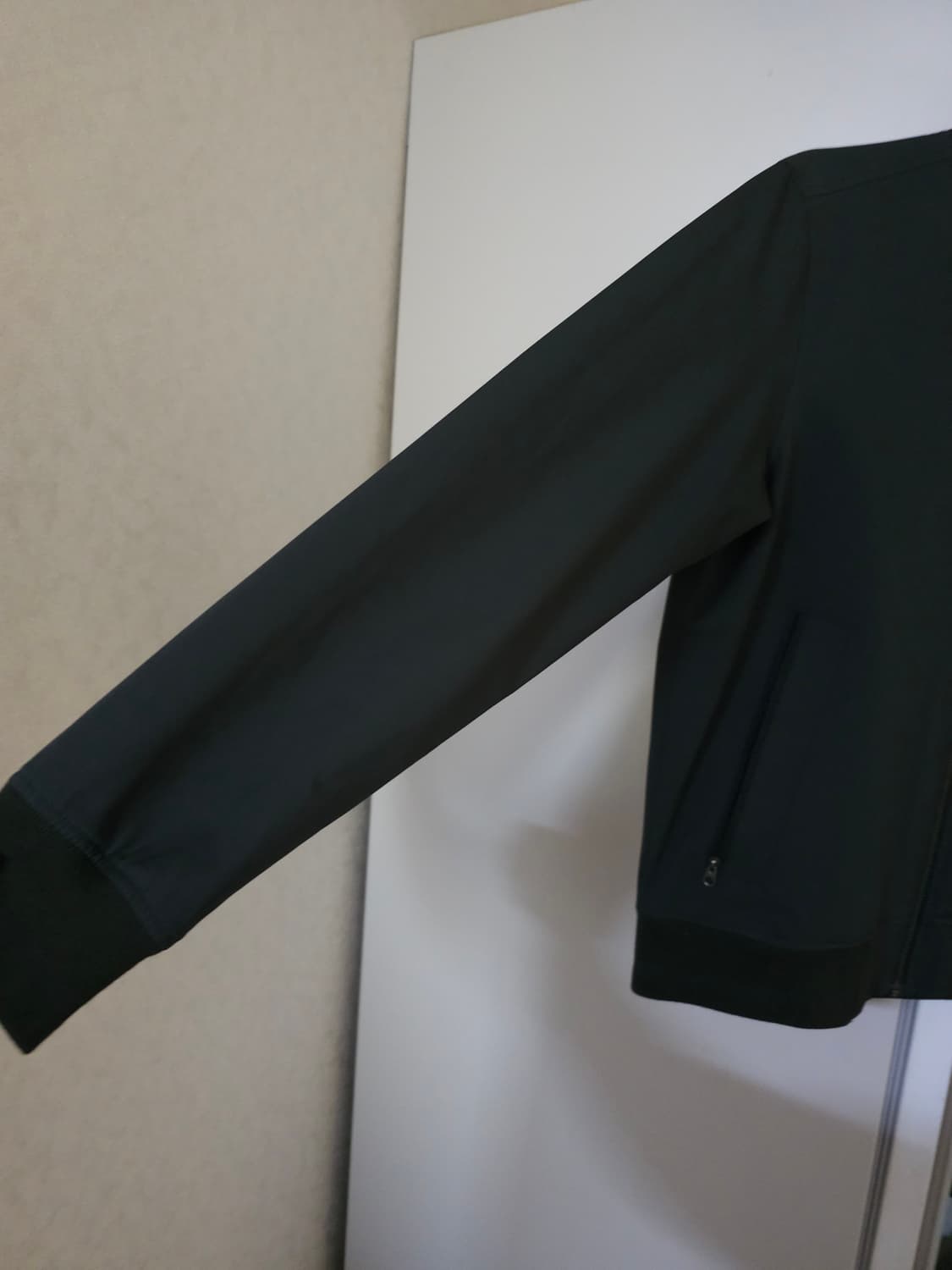 빈폴스포츠 다크 카키색 봄버 자켓 상품이미지3