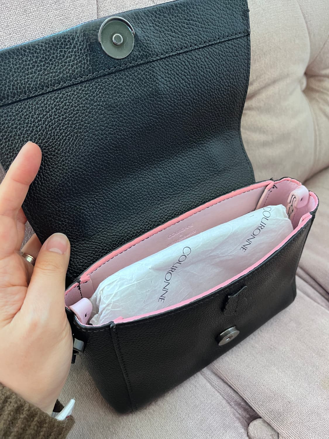 쿠론 럭키슈에뜨 천연가죽 블랙미니크로스백 상품이미지7