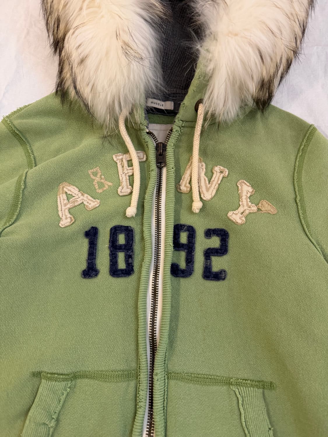 아베크롬비 y2k 울프죠 퍼 후드집업 말차 그린 상품이미지2