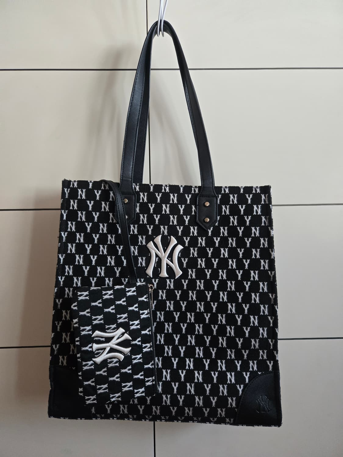 MLB 모노그램 자카드 토드백/숄더백 상품이미지1