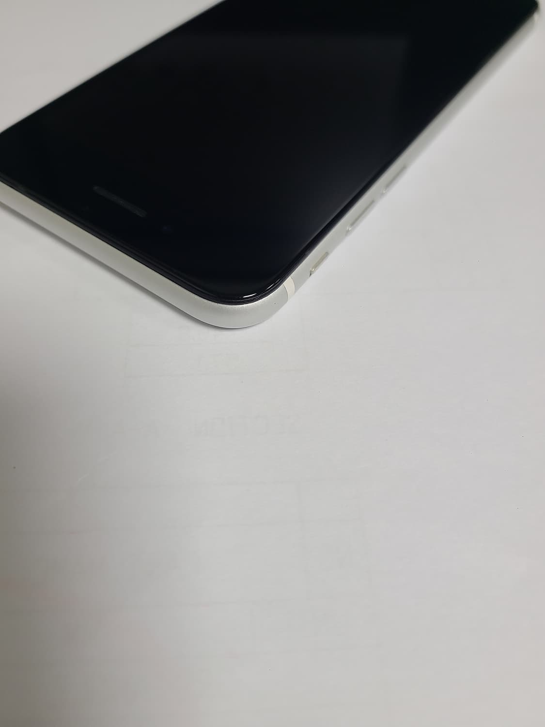 아이폰se2 화이트 64g 배터리89 상품이미지6